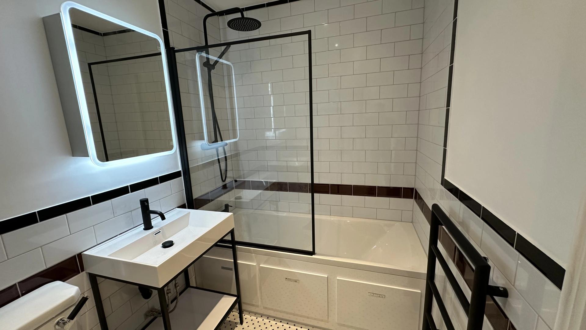 The Best Shaver Sockets for UK Bathrooms